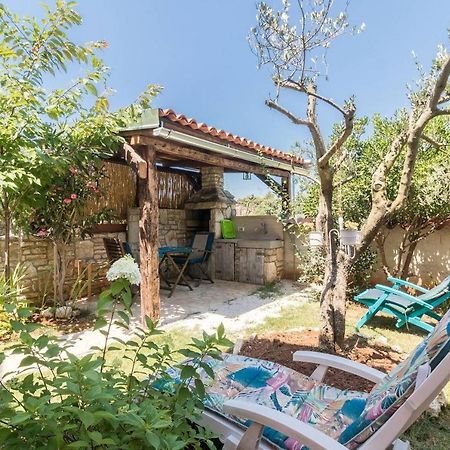 Villa Marizella Premantura Εξωτερικό φωτογραφία