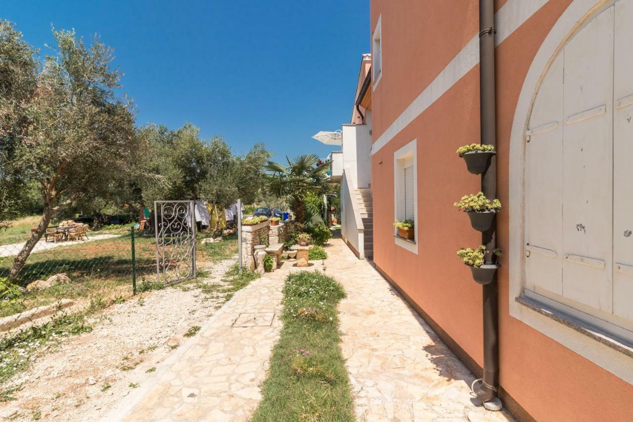 Villa Marizella Premantura Εξωτερικό φωτογραφία